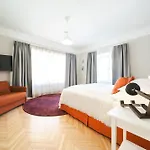 Orange Flat By Grazrentals Design 72m2 & Free Parking Appartement *