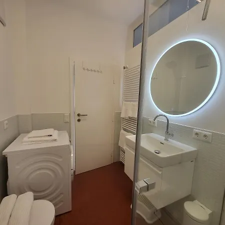 Orange Flat By Grazrentals Highest Standard & Free Parking Apartman *